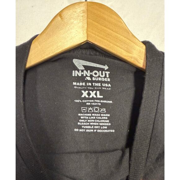In-N-Out Burger Shirt Mens XXL White Classic Car California Graphic Tee lot of 2 - Picture 4 of 12